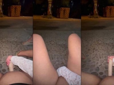 Nửa đêm chơi lớn em ra trước nhà public