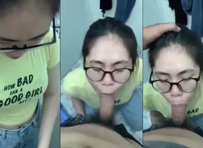Vào phòng tắm bú cu mà em sạch sẽ rửa chim anh